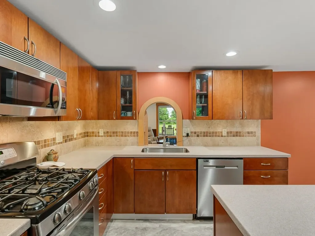 1233 Satterly Road Ferrisburgh VT 05456