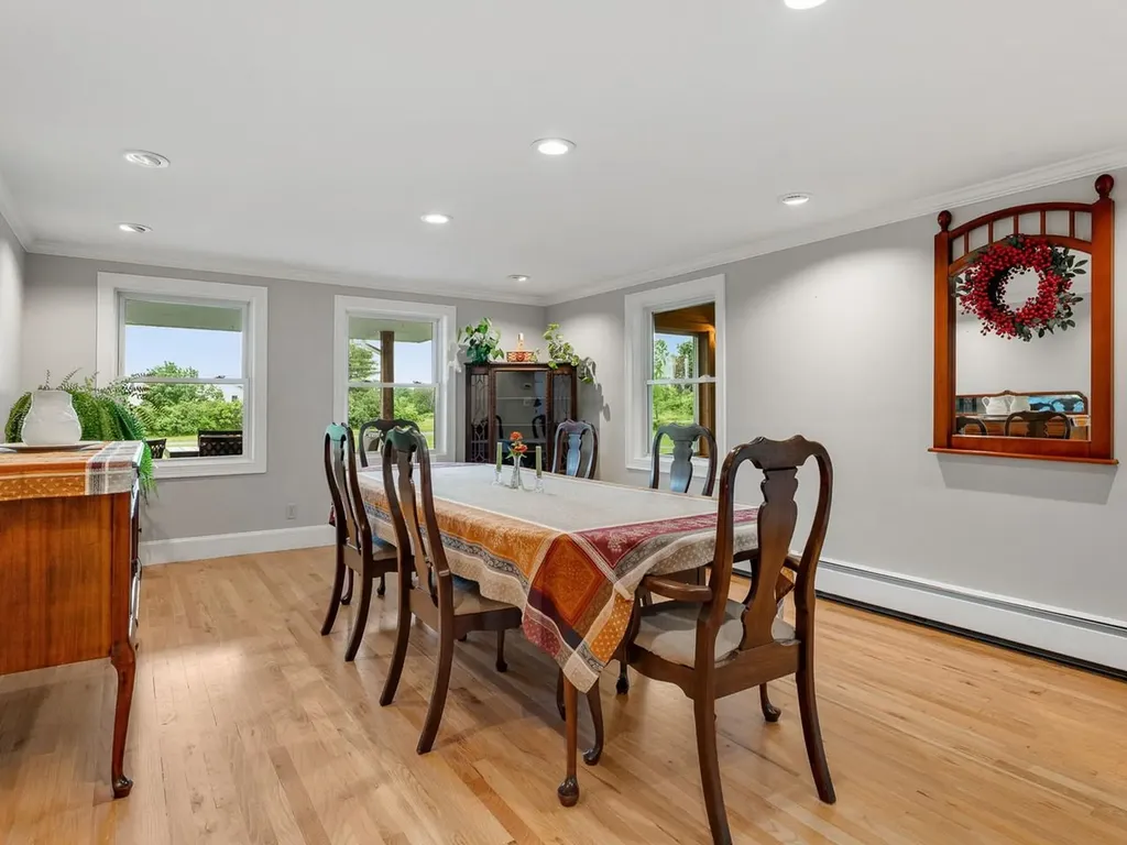 1233 Satterly Road Ferrisburgh VT 05456
