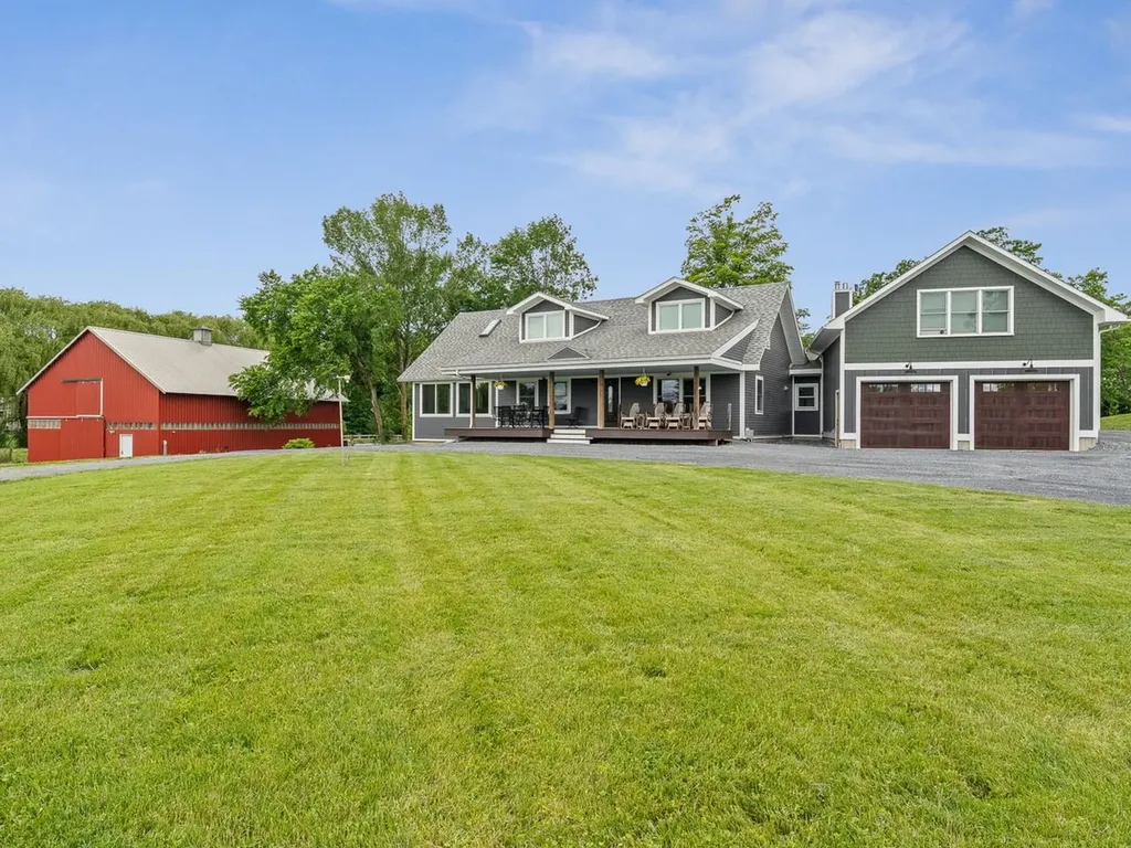 1233 Satterly Road Ferrisburgh VT 05456