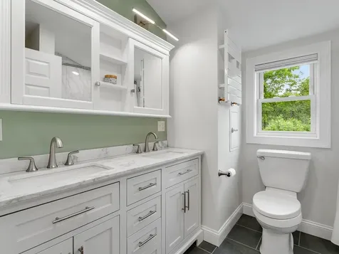 1233 Satterly Road Ferrisburgh VT 05456