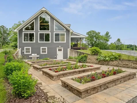 1233 Satterly Road Ferrisburgh VT 05456