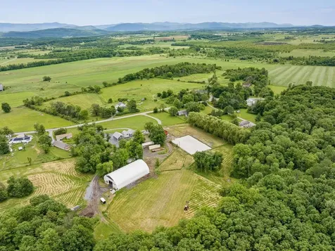 1233 Satterly Road Ferrisburgh VT 05456