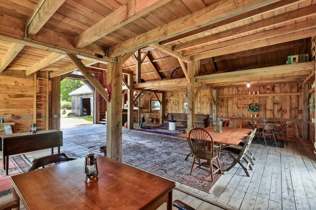 328 Gravelin Road Weathersfield VT 05151