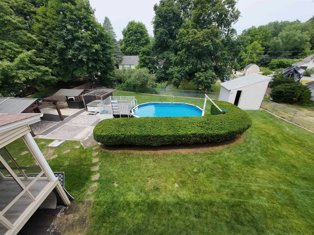 2 Farmington Road Nashua NH 03060