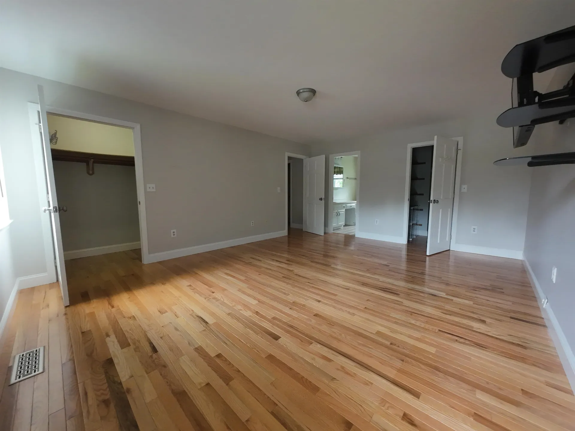 2 Farmington Road Nashua NH 03060