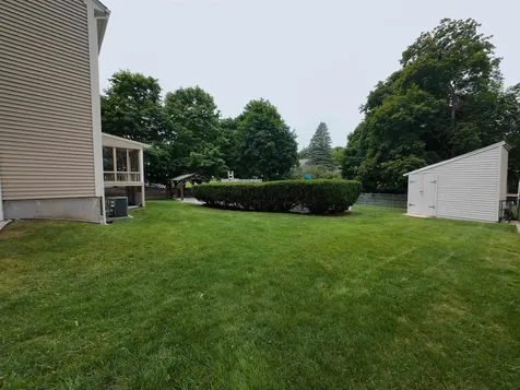 2 Farmington Road Nashua NH 03060