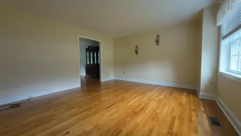 2 Farmington Road Nashua NH 03060