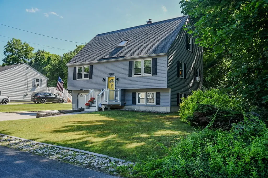 22 Edgewood Street Milford NH 03055
