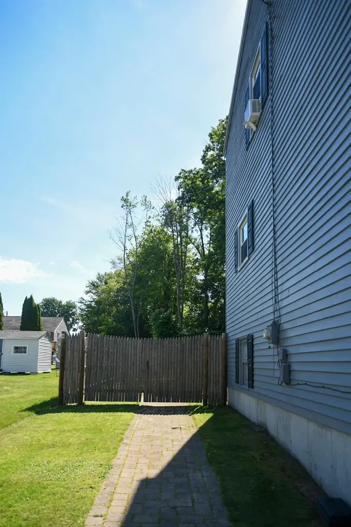 22 Edgewood Street Milford NH 03055