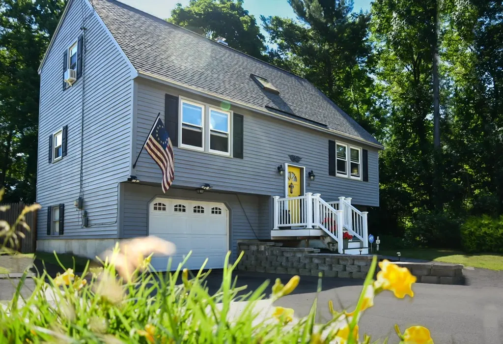 22 Edgewood Street Milford NH 03055