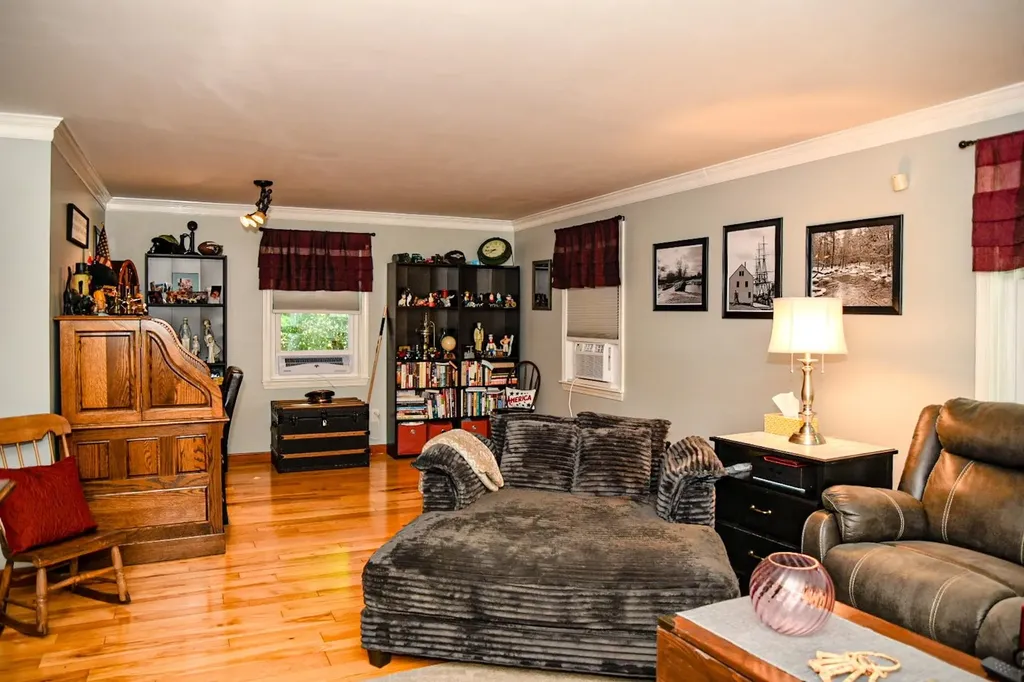 22 Edgewood Street Milford NH 03055
