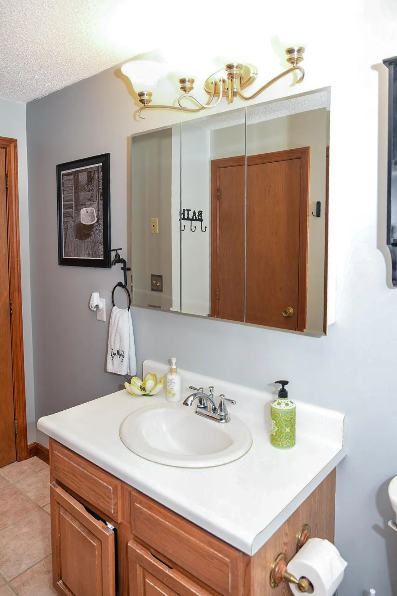 22 Edgewood Street Milford NH 03055