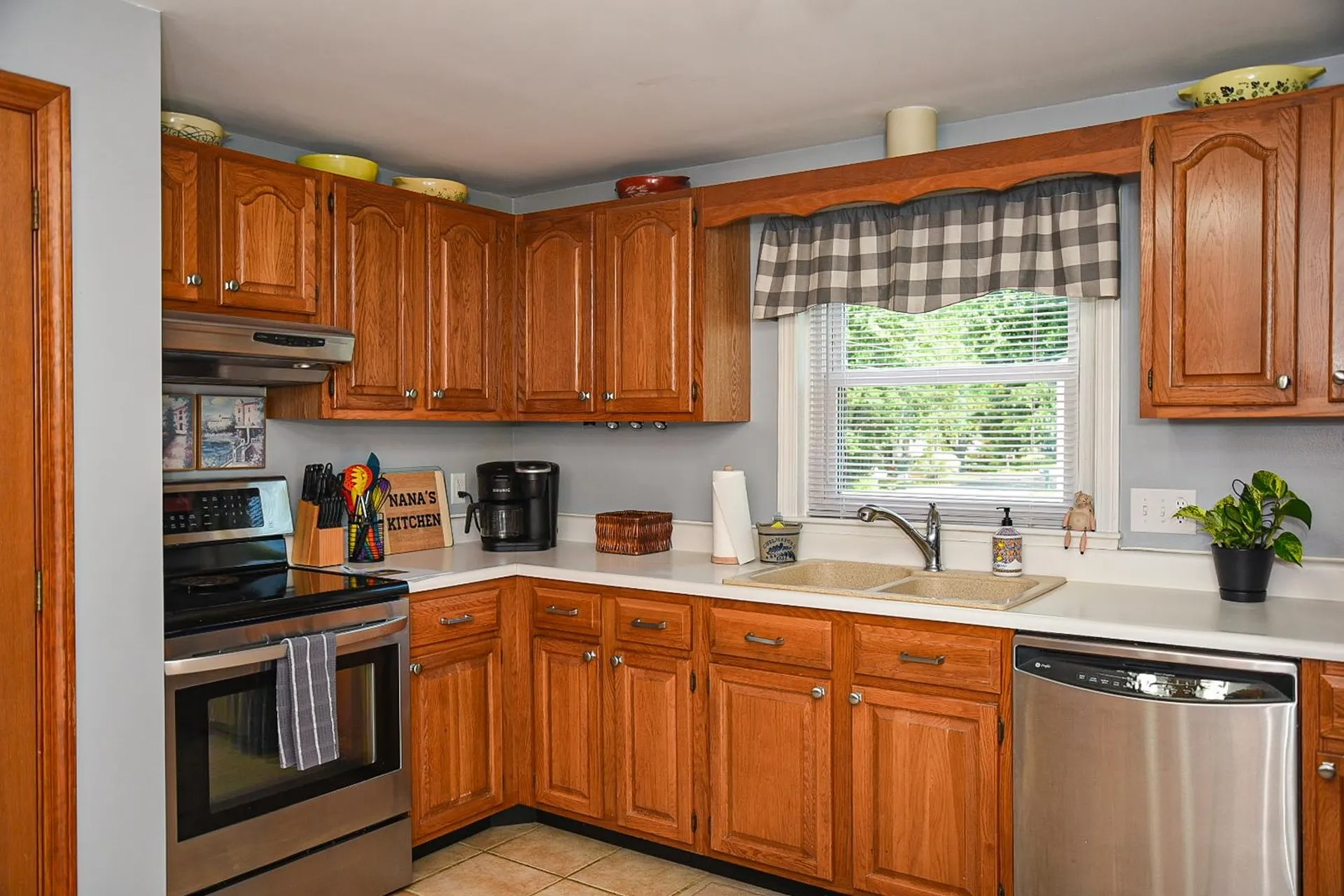 22 Edgewood Street Milford NH 03055