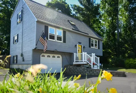22 Edgewood Street Milford NH 03055