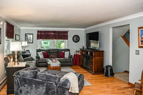 22 Edgewood Street Milford NH 03055