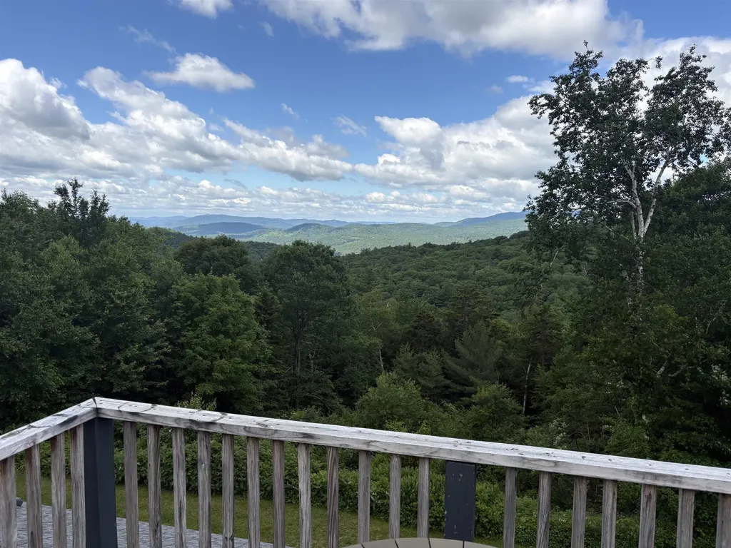 34 Weetamoo Trail Campton NH 03223