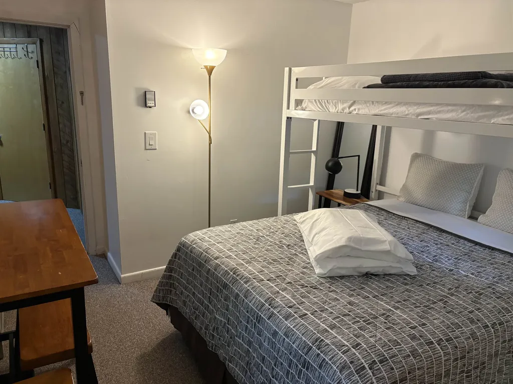 34 Weetamoo Trail Campton NH 03223