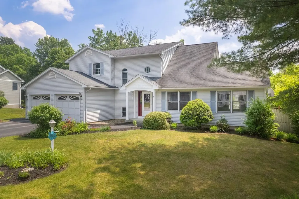 6 Moon Brook Drive Rutland City VT 05701