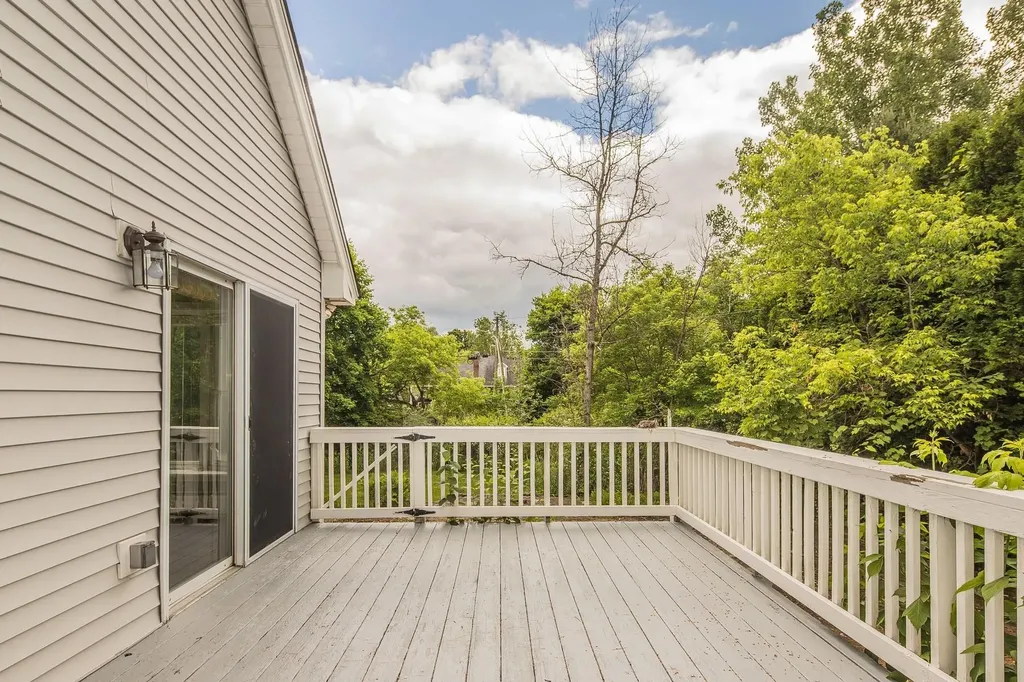 6 Moon Brook Drive Rutland City VT 05701