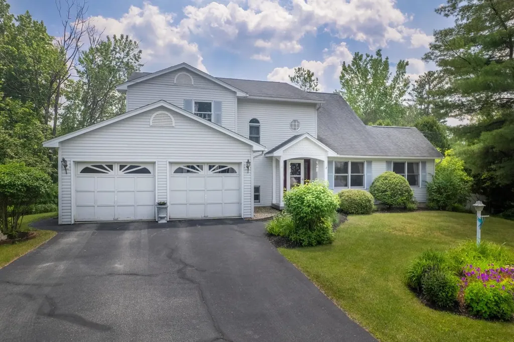 6 Moon Brook Drive Rutland City VT 05701
