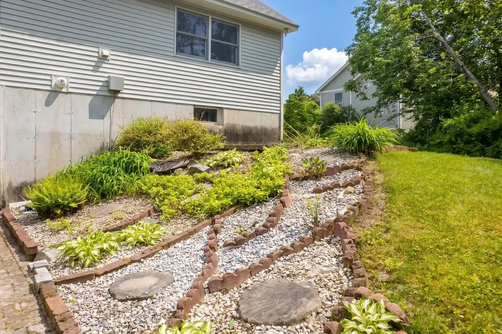 6 Moon Brook Drive Rutland City VT 05701