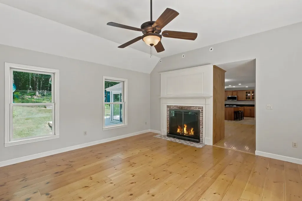 26 Jessica Lane New Boston NH 03070
