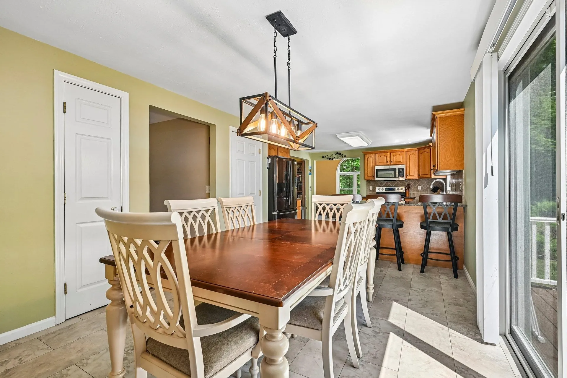 8 Hazelwood Drive Salem NH 03079