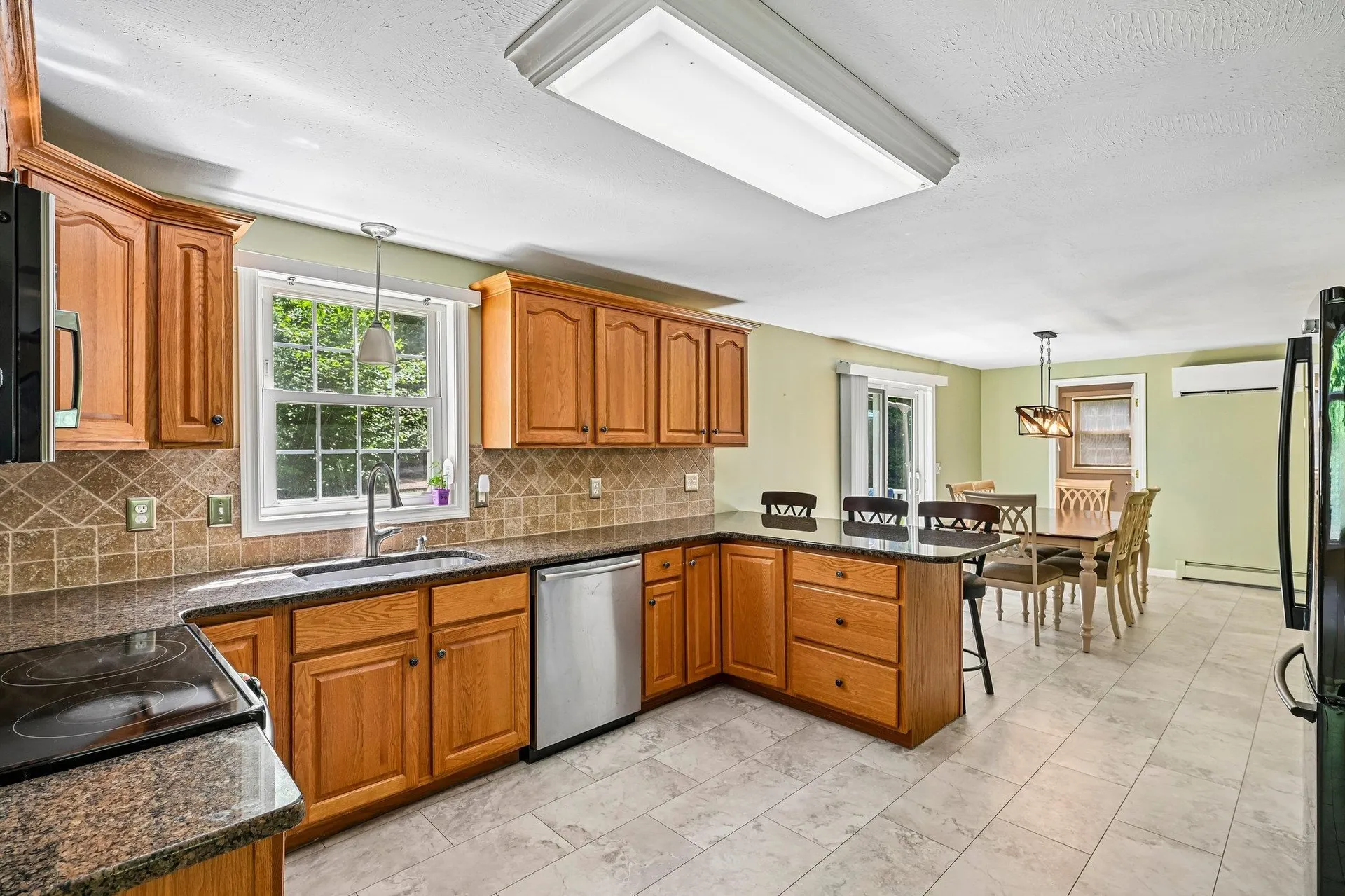 8 Hazelwood Drive Salem NH 03079