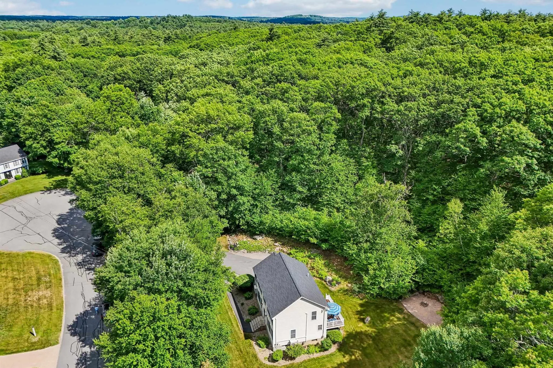 8 Hazelwood Drive Salem NH 03079