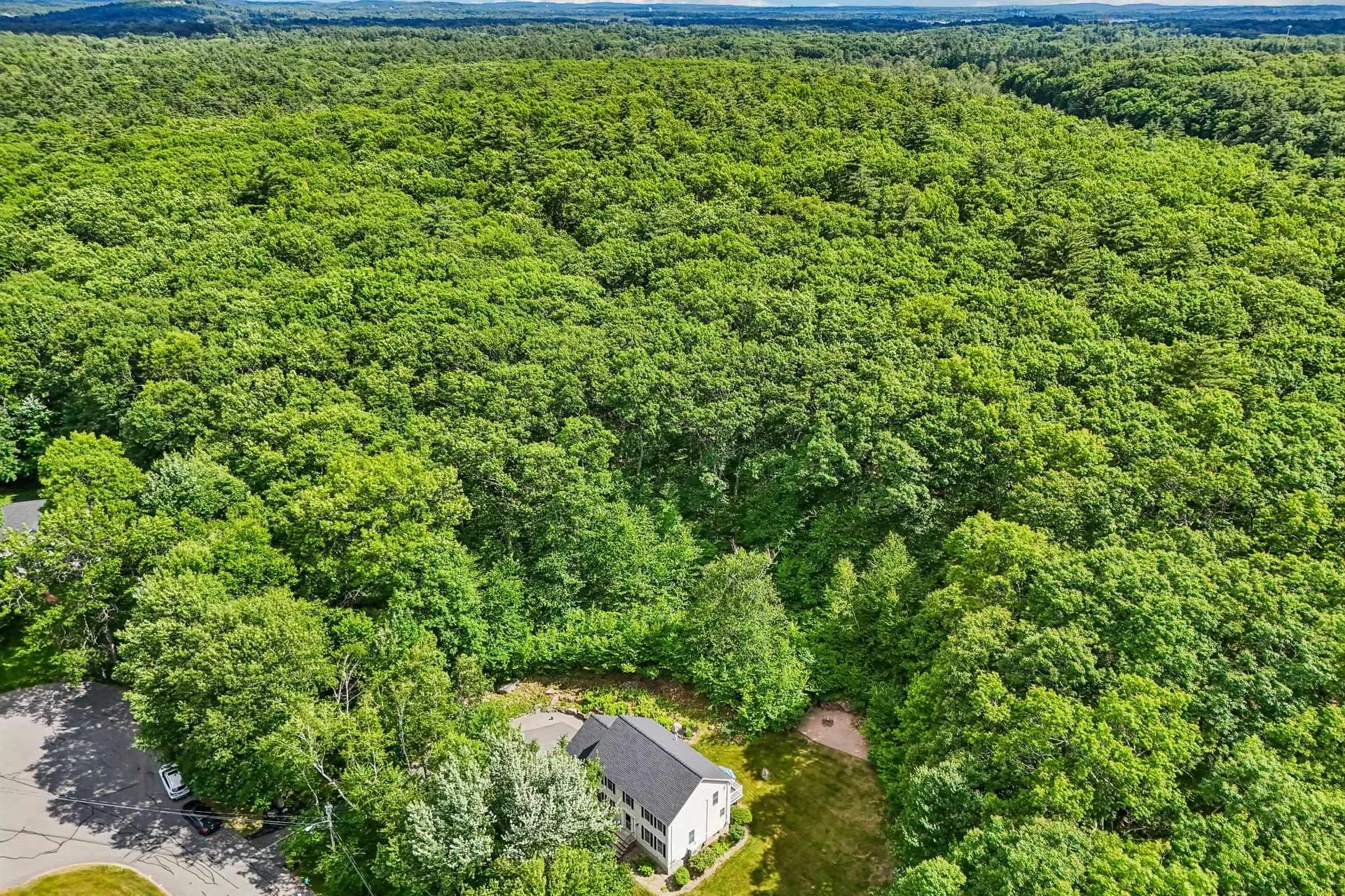 8 Hazelwood Drive Salem NH 03079