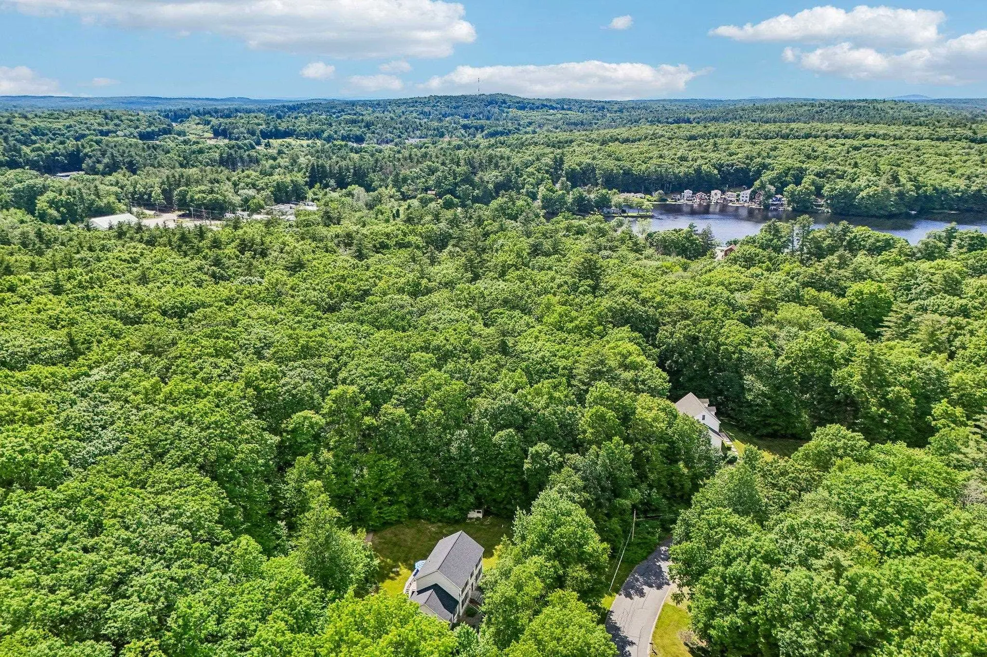 8 Hazelwood Drive Salem NH 03079