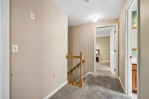 8 Hazelwood Drive Salem NH 03079