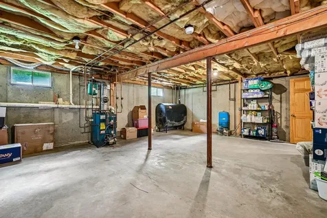 8 Hazelwood Drive Salem NH 03079