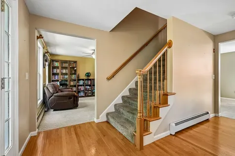 8 Hazelwood Drive Salem NH 03079