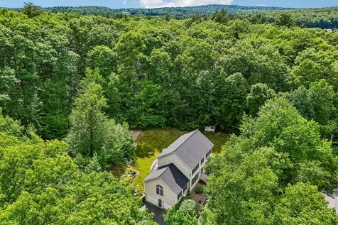 8 Hazelwood Drive Salem NH 03079