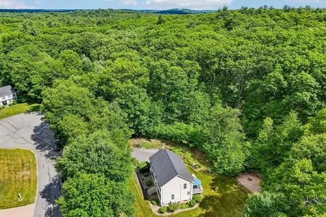 8 Hazelwood Drive Salem NH 03079