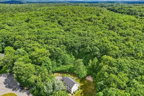 8 Hazelwood Drive Salem NH 03079