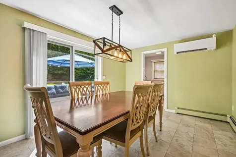 8 Hazelwood Drive Salem NH 03079