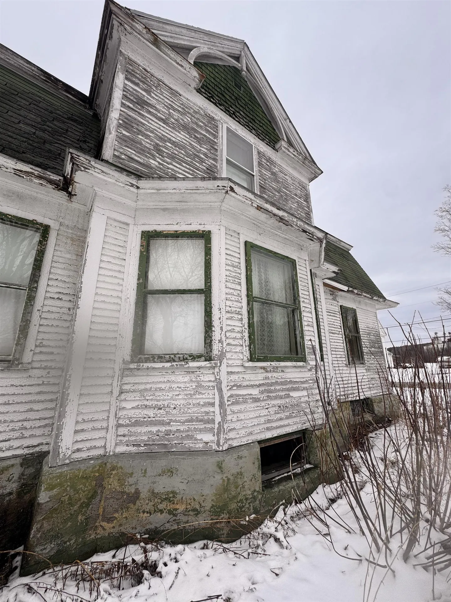 29 Dewey Street Richford VT 05476