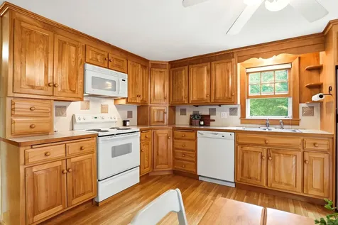66 Green Street Northwood NH 03261