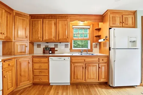 66 Green Street Northwood NH 03261