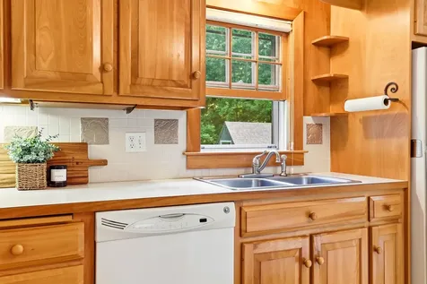 66 Green Street Northwood NH 03261