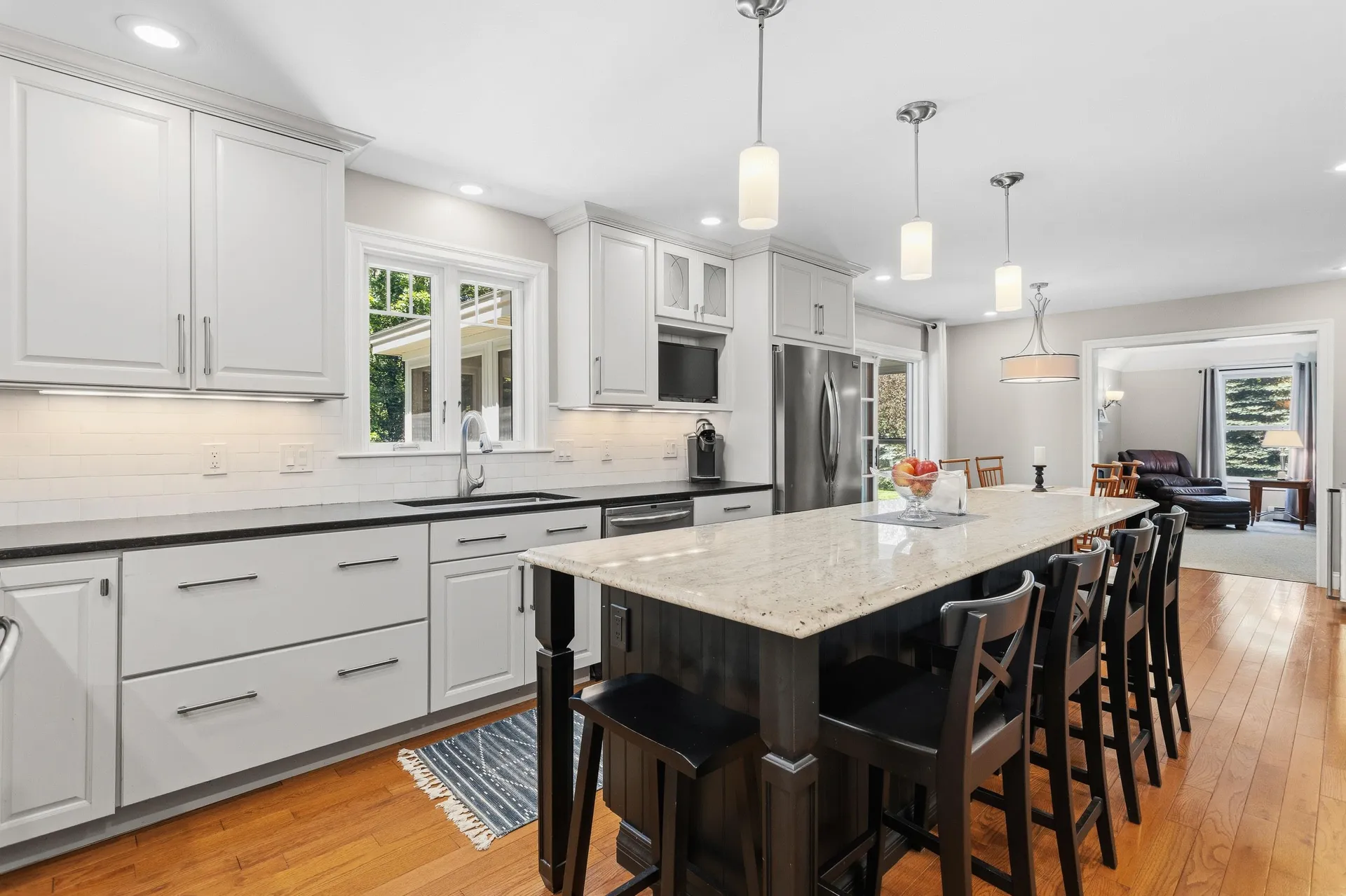 7 Premier Drive Londonderry NH 03053