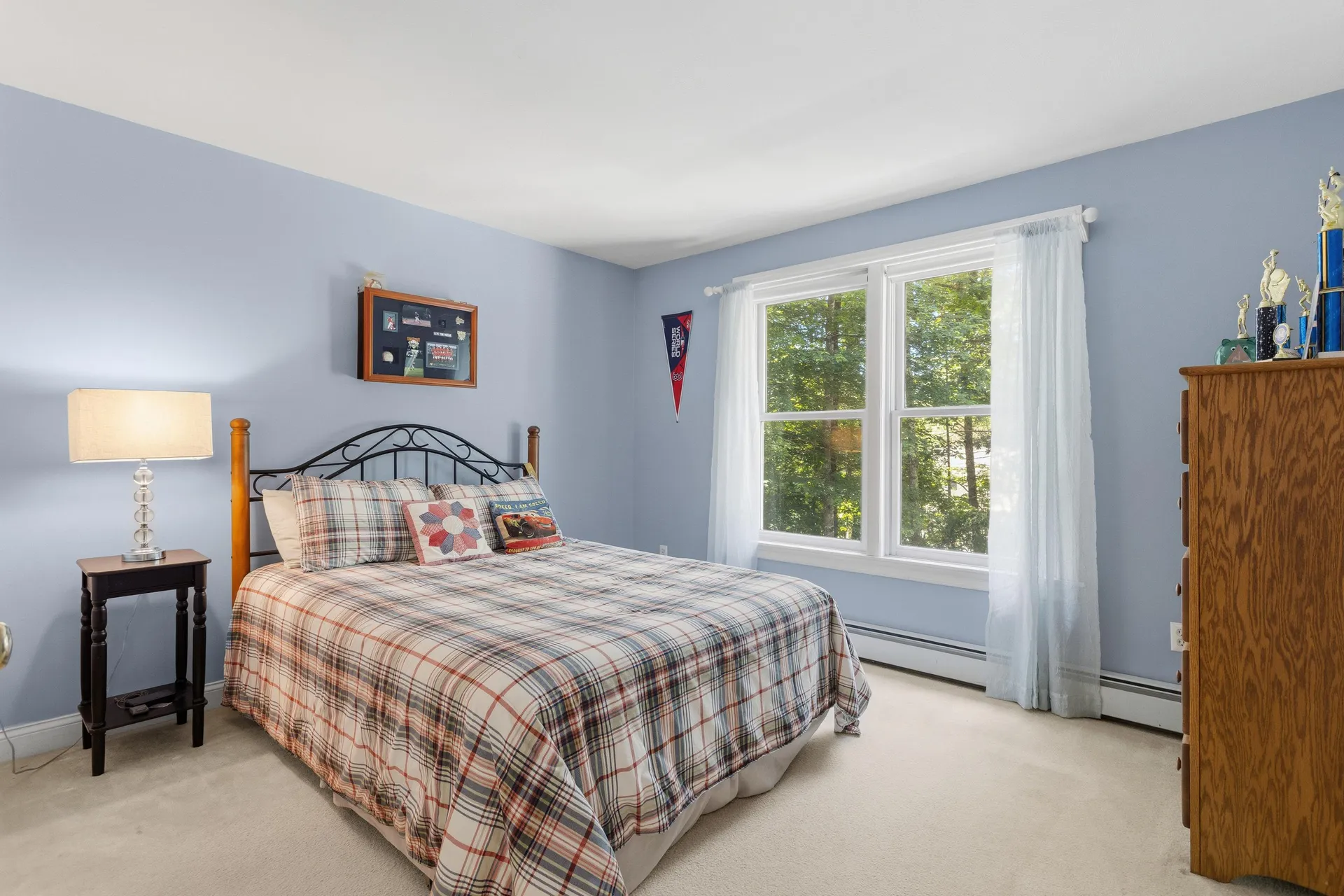 7 Premier Drive Londonderry NH 03053