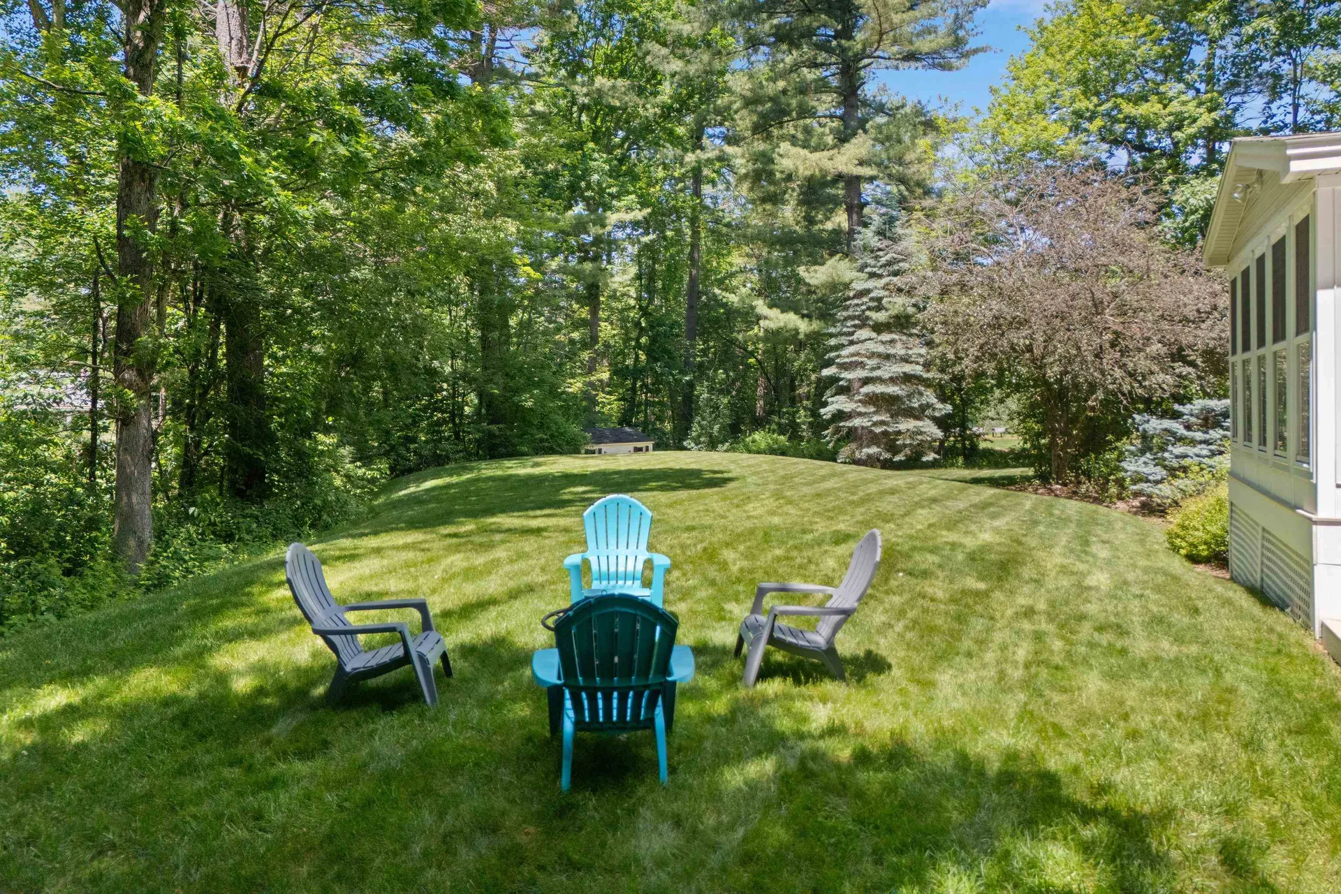 7 Premier Drive Londonderry NH 03053