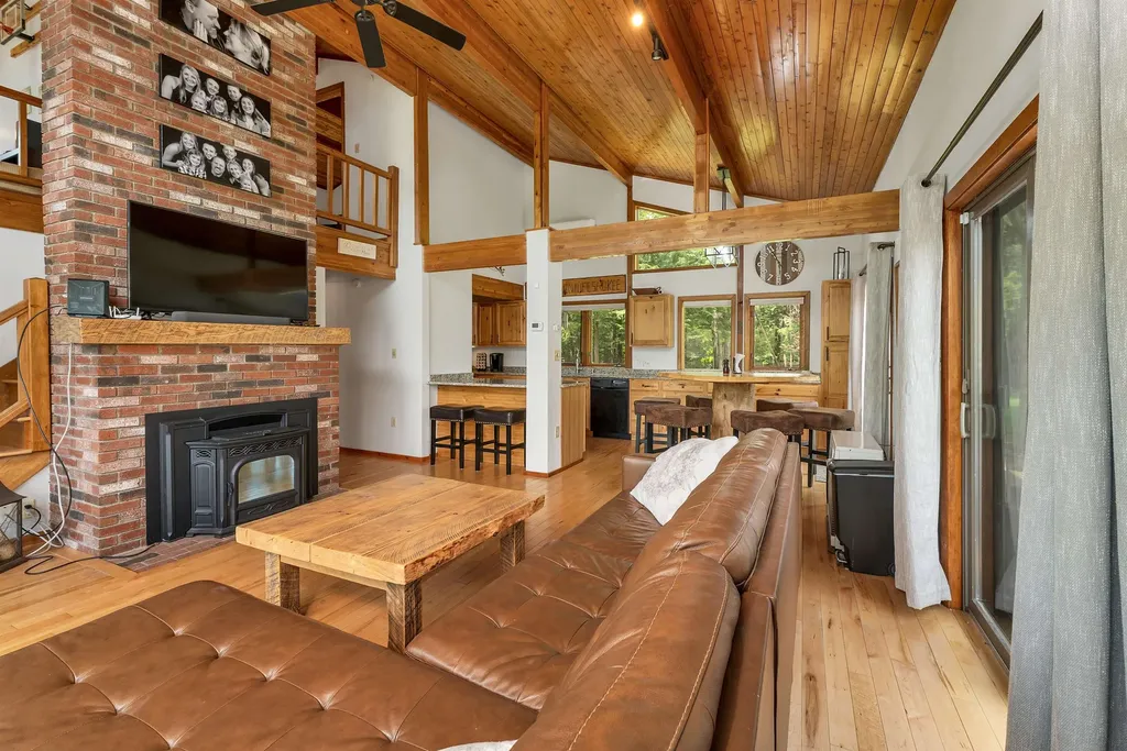 7 Croft Way Laconia NH 03246