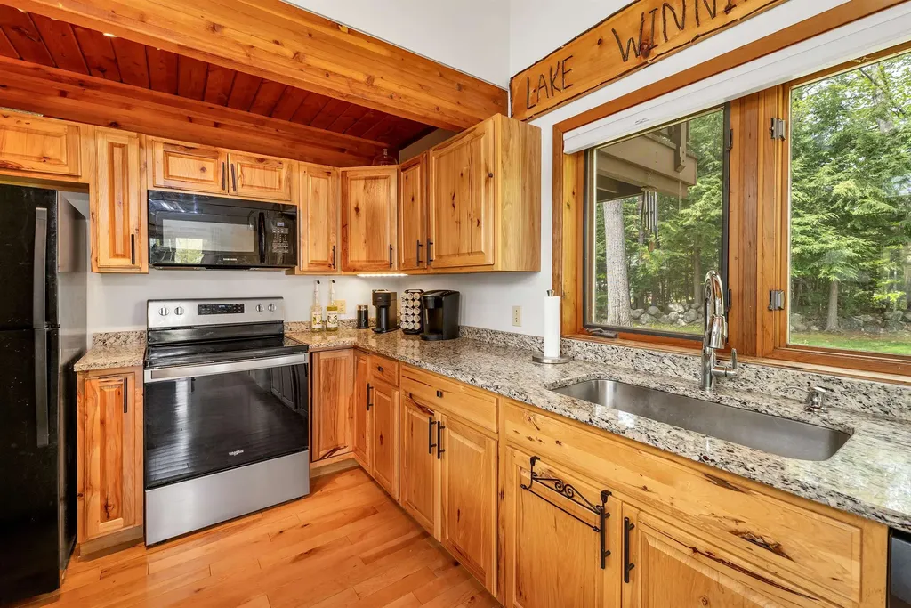 7 Croft Way Laconia NH 03246