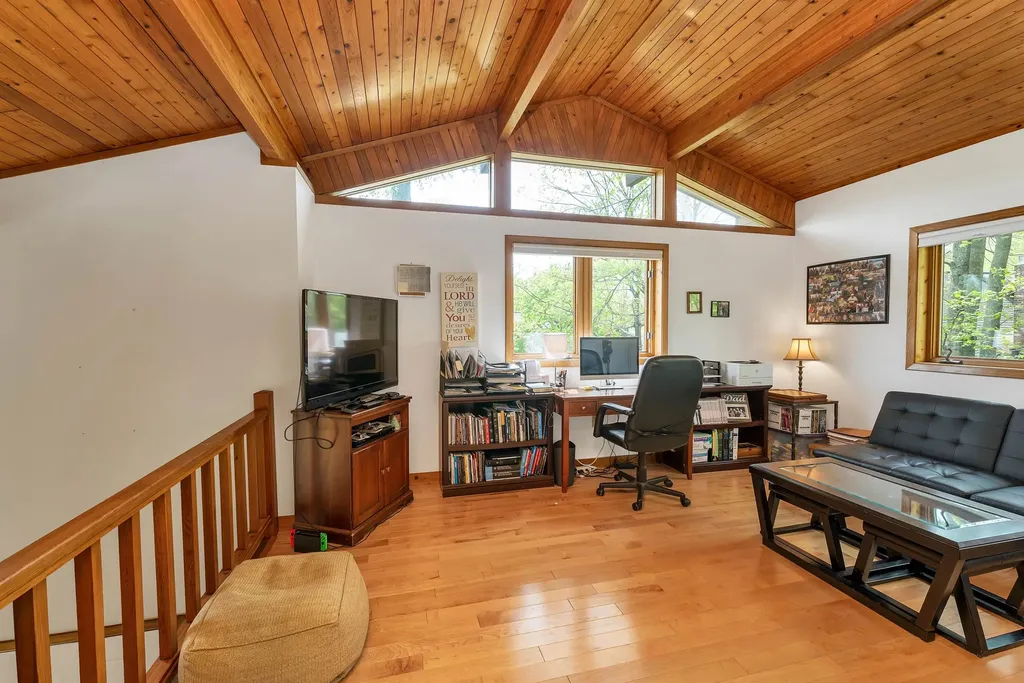 7 Croft Way Laconia NH 03246