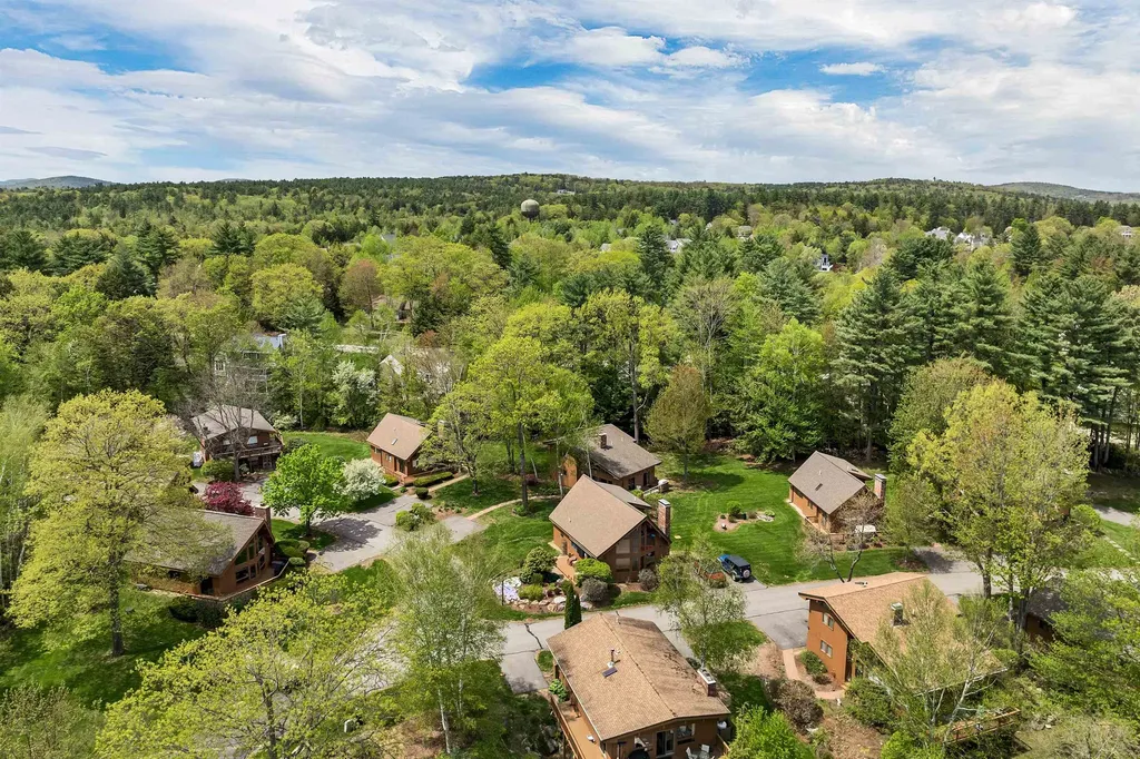 7 Croft Way Laconia NH 03246