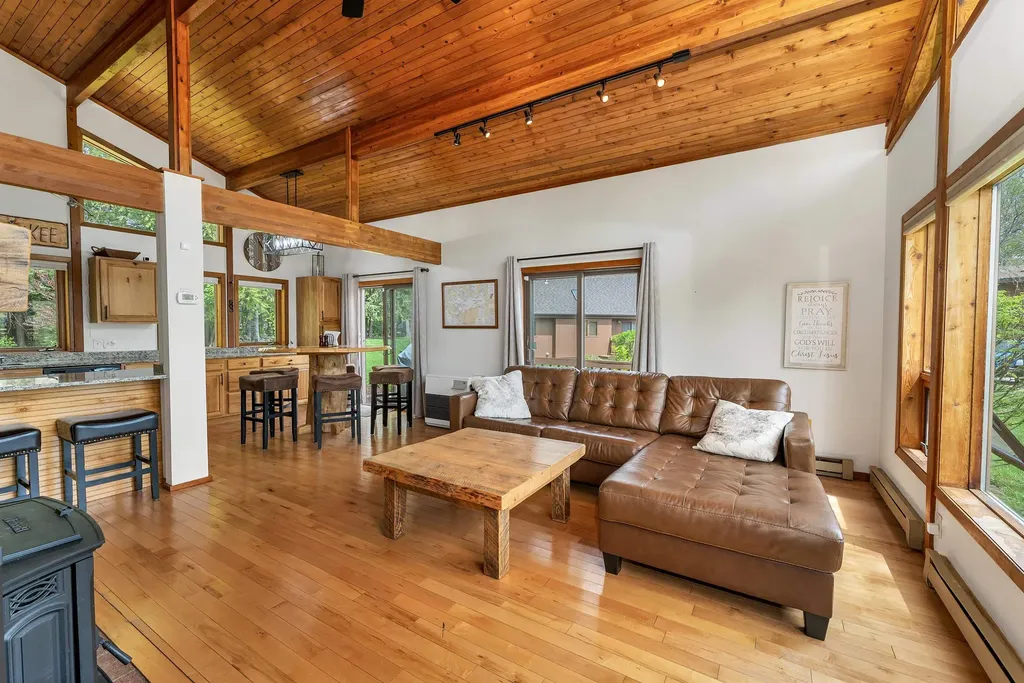 7 Croft Way Laconia NH 03246